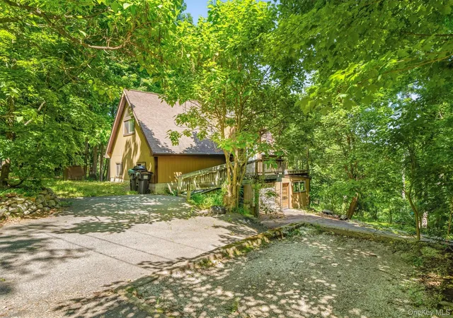 Homes for sale in Mamakating, NY | 65 Old Turnpike Rd, Mamakating, NY 12721 | MLS# 1001072