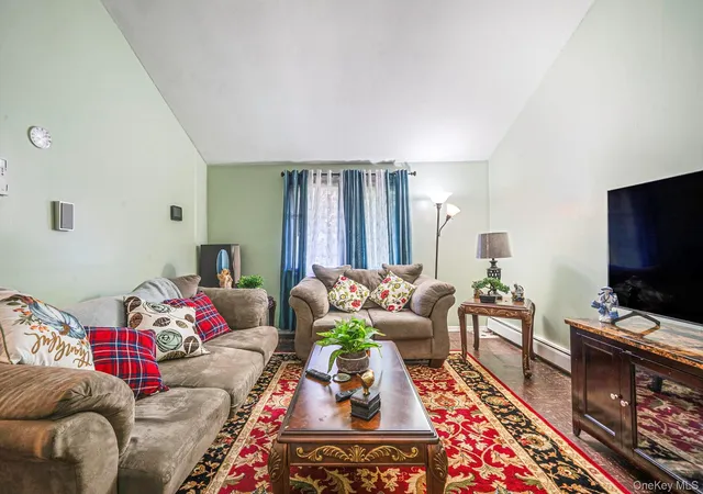 5th image of 22 Anne Dr, Selden, NY 11784 | MLS# 1001086