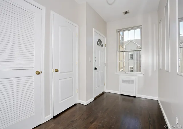 4th image of 1302 Parkview Dr, Spring Valley, NY 10977 | MLS# 1001091