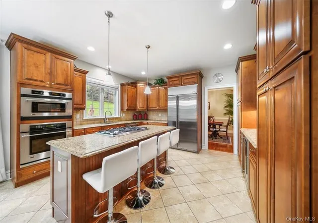 Photo 4 of Sale Pending at 27 Deangelis Dr, Monroe, NY 10950 | MLS# 1001095 | Listing updated on 2026-08-07