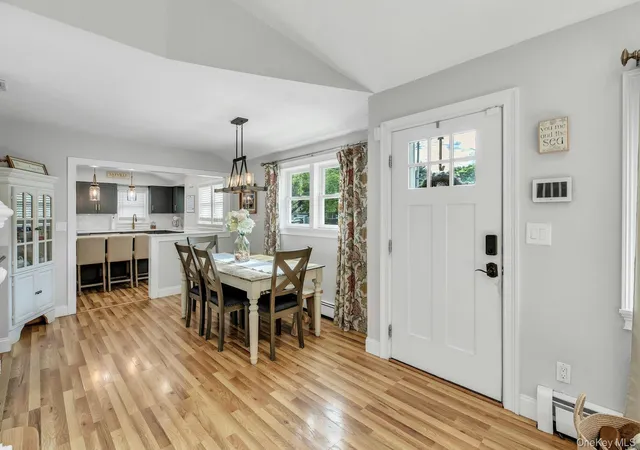 4th image of 121 Lowell Rd, Islip, NY 11782 | MLS# 1001107
