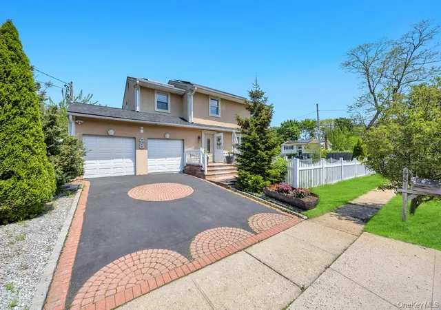 3rd image of 48 E Grove St, Oyster Bay, NY 11758 | MLS# 1001111