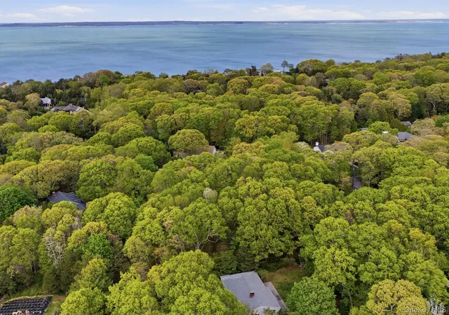 2nd image of 29 Sheepfold Ln, East Hampton, NY 11937 | MLS# 1001129
