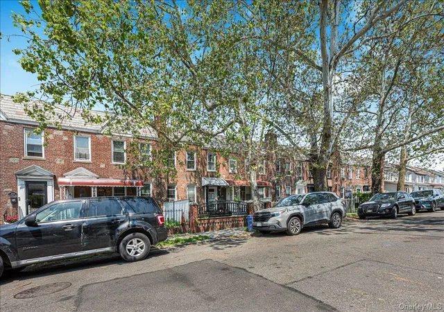 2nd image of 177 15 Troutville Rd, Jamaica, NY 11434 | MLS# 1001131