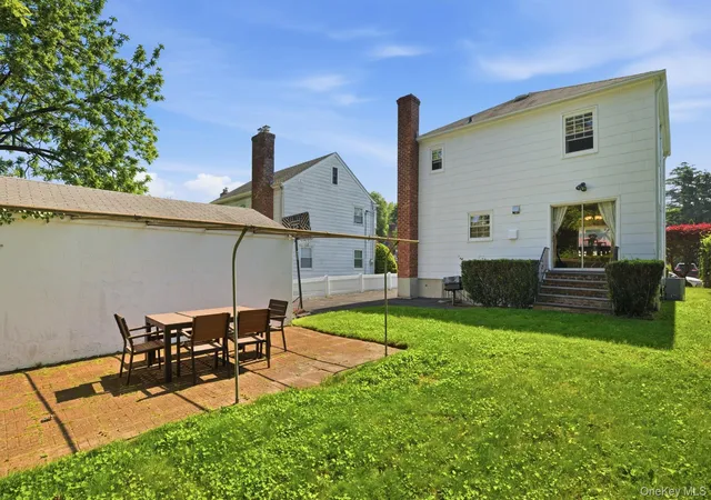 Homes for sale in Scarsdale, NY | 167 Gaylor Rd, Scarsdale, NY 10583 | MLS# 1001158