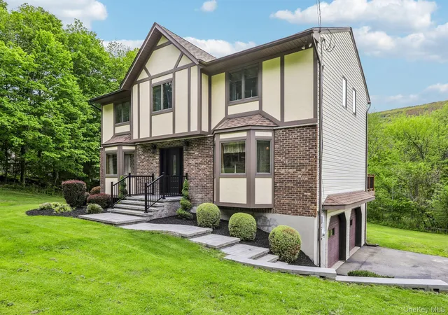 49th image of 109 Woodbury Rd, Woodbury, NY 10930 | MLS# 1001169
