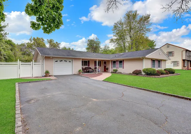 29th image of 32 Strathmore Village Dr, South Setauket, NY 11720 | MLS# 1001190