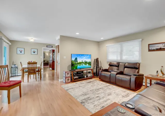 5th image of 32 Strathmore Village Dr, South Setauket, NY 11720 | MLS# 1001190