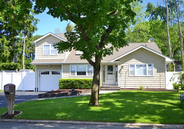 1st image of 19 Viceroy Pl, Port Jefferson Station, NY 11776 | MLS# 1001199