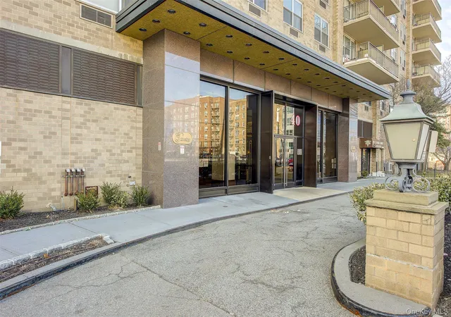 Homes for sale in New York, NY | 4140 Union St, New York, NY 11355