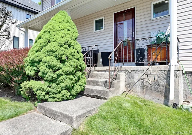 3rd image of 22 Jill Ln, Ramapo, NY 10952 | MLS# 1001245