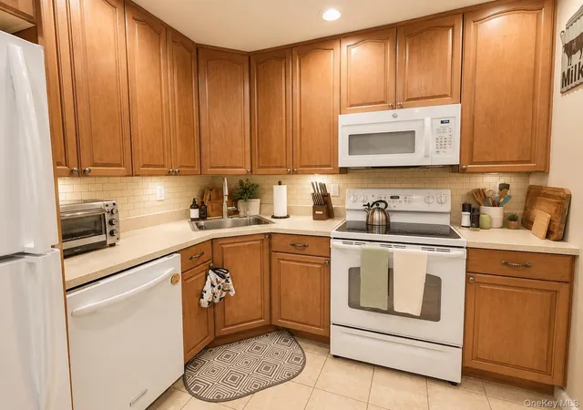 Homes for sale in West Babylon, NY | 174 Farber, West Babylon, NY 11704