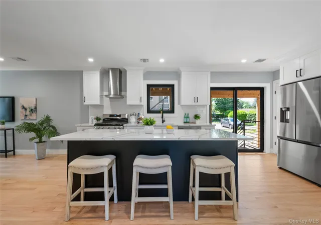 4th image of 845 Islip Ave, Central Islip, NY 11722 | MLS# 1001251