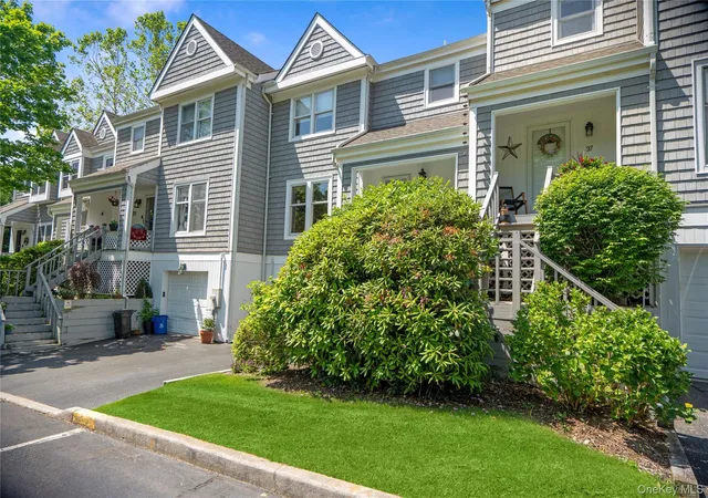 2nd image of 36 Sea Court Ln, Port Jefferson, NY 11777 | MLS# 1001257