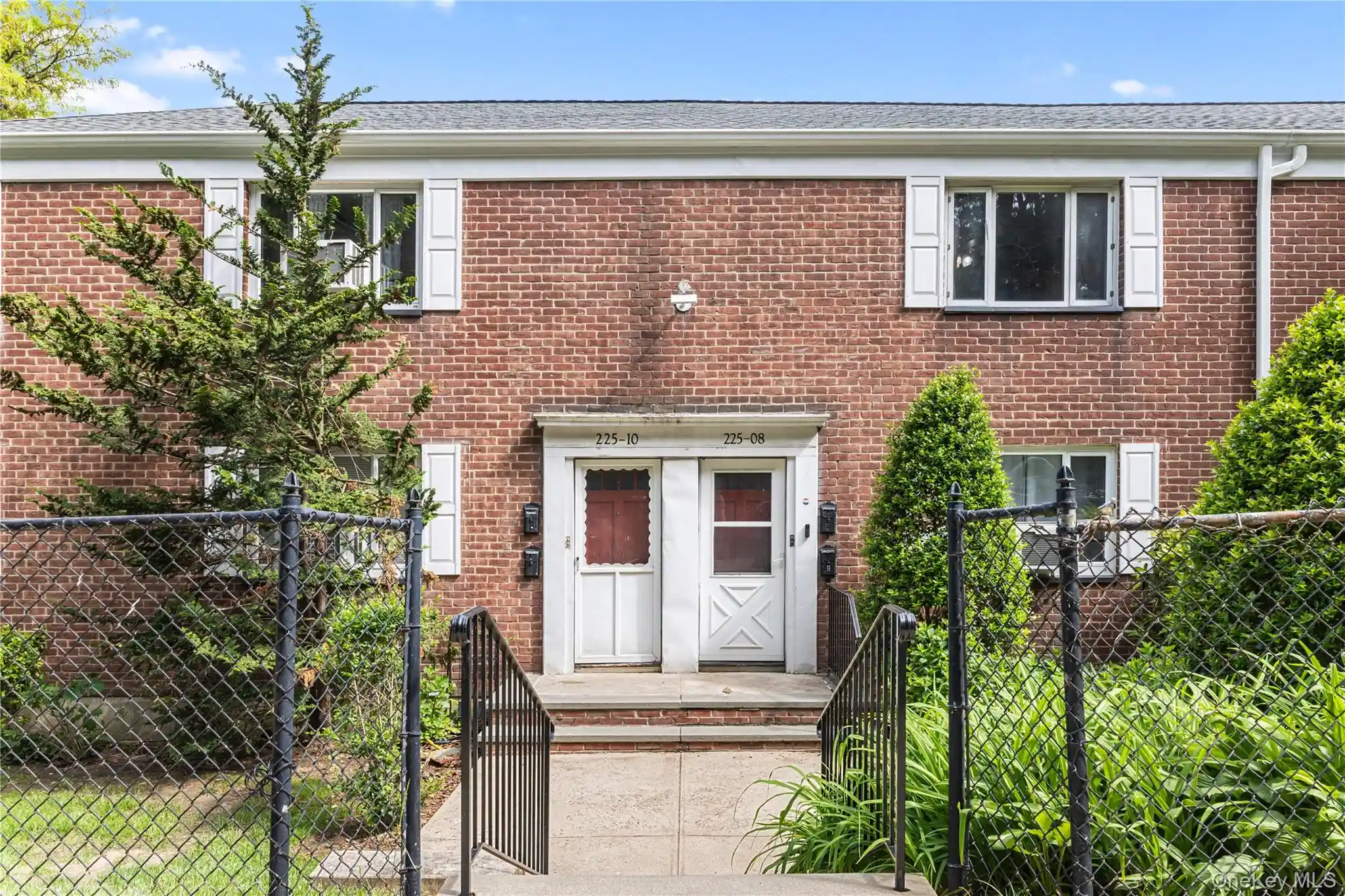 Listing Photo 15 - Condo for sale in 225-08 Stronghurst Ave located at 225-08 Stronghurst Ave, New York, NY 11427 - Unit 225-08 Stronghurst Ave