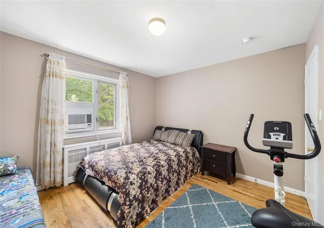 Listing Photo 3 - Condo for sale in building located at 225-08 Stronghurst Ave, New York, NY 11427