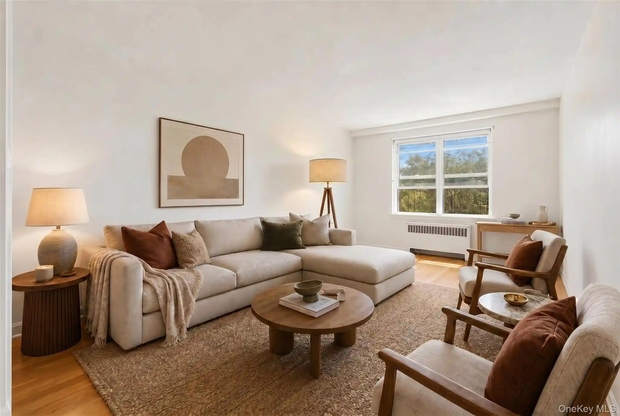 Listing Photo 1 - Condo for sale in 2080 Barnes Ave located at 2080 Barnes Ave, New York City, NY 10462 - Unit #3B
