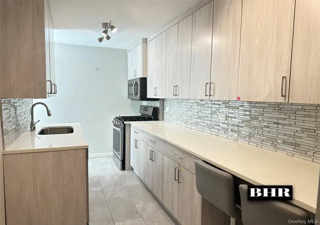 Photo 3 of House for sale at 2461 E 29th Street #1F, Brooklyn, NY 11235 | MLS# 1001291 | Listing updated on 2026-05-19