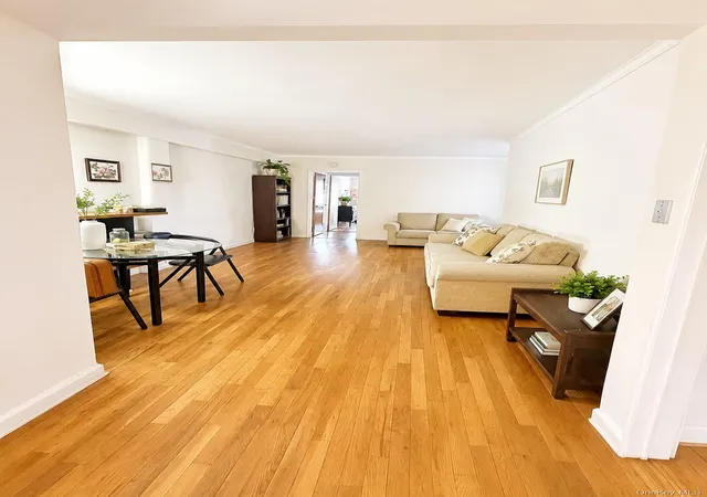 2nd image of 144-07 Sanford Ave #4F, Flushing, NY 11355 | MLS# 1001343