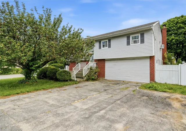 1st image of 175 Candlewood Rd, Bay Shore, NY 11706 | MLS# 1001352