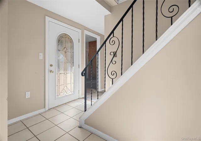 4th image of 5 Imperial Dr, Selden, NY 11784 | MLS# 1001361