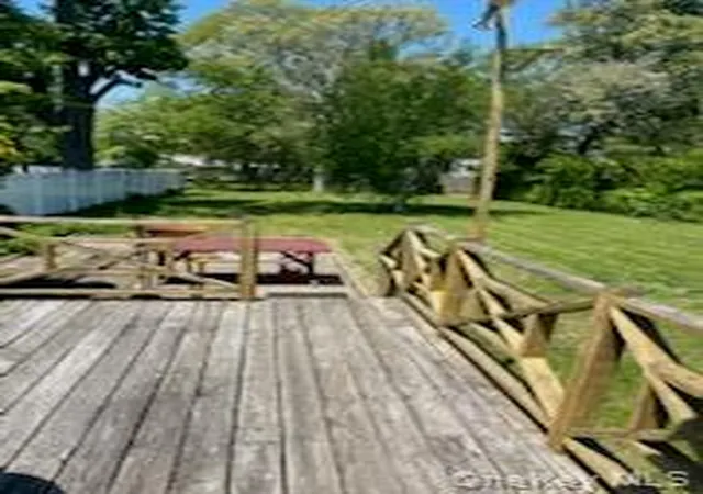 10th image of 140 Texas St, Babylon, NY 11757 | MLS# 1001370