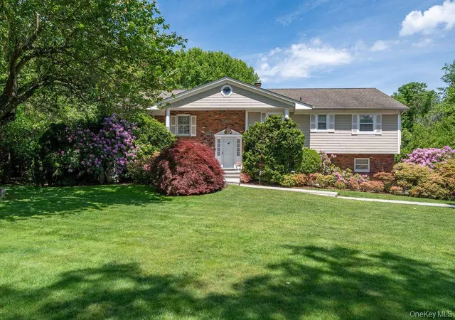 1st image of 40 Hanson Ln, New Rochelle, NY 10804 | MLS# 1001374