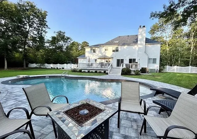 2nd image of 15 Silas Woods Rd, Manorville, NY 11949 | MLS# 1001375