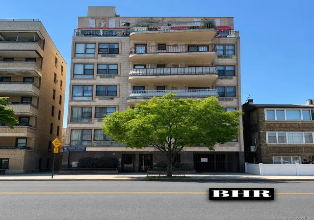 1st image of 134 W End Ave #4A, Brooklyn, NY 11235 | MLS# 1001403