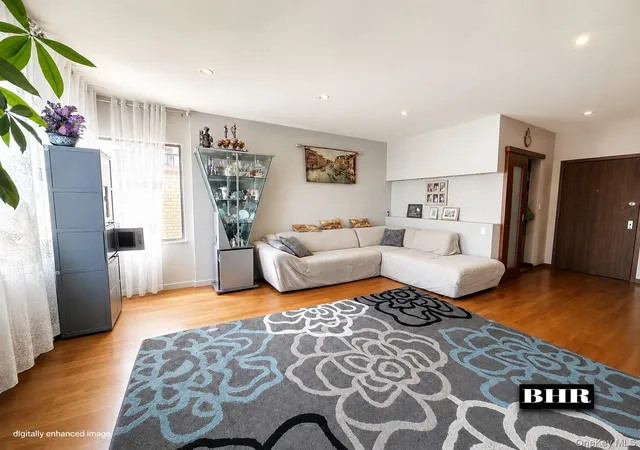 3rd image of 134 W End Ave #4A, Brooklyn, NY 11235 | MLS# 1001403