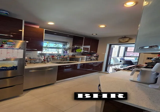 5th image of 134 W End Ave #4A, Brooklyn, NY 11235 | MLS# 1001403