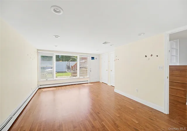 Photo 4 of Single family home for sale at 15 Hillvale Rd, Oyster Bay, NY 11791 | MLS# 1001415 | Listing updated on 2026-09-06