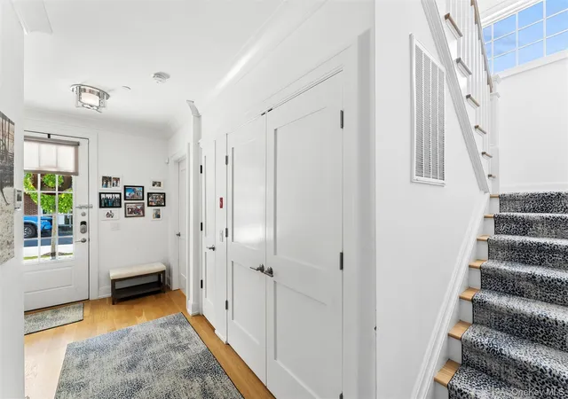 Photo 4 of Condo for sale at 1001 Mill Crk N, Roslyn, NY 11576 | MLS# 1001422 | Listing updated on 2026-07-21