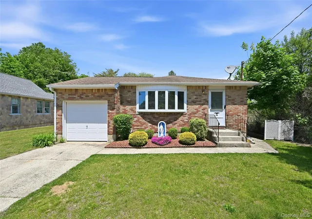 2nd image of 98 Evergreen Ave, Oyster Bay, NY 11714 | MLS# 1001443
