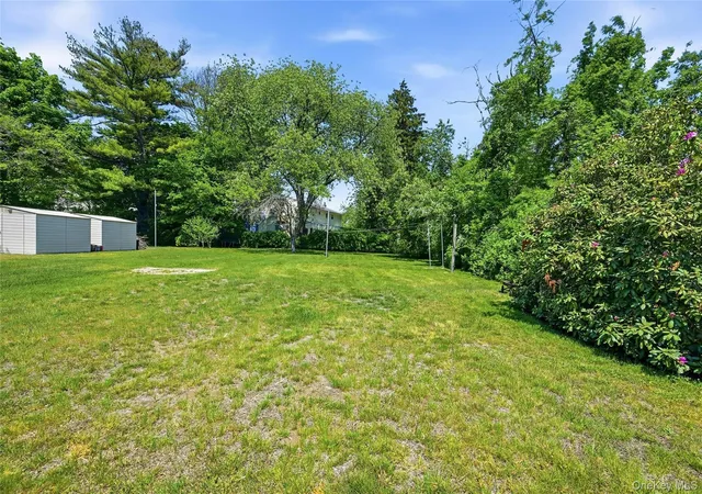 4th image of 98 Evergreen Ave, Oyster Bay, NY 11714 | MLS# 1001443