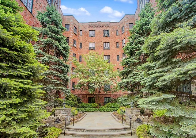 3rd image of 45 Pondfield Rd #LL2, Bronxville, NY 10708 | MLS# 1001449