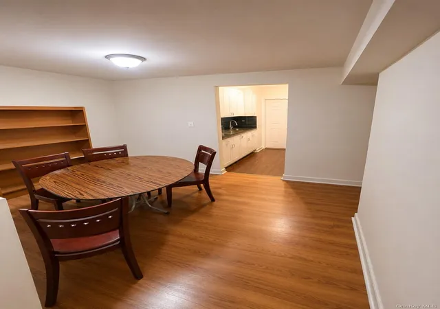 3rd image of 5133 Goldsmith St, New York, NY 11373