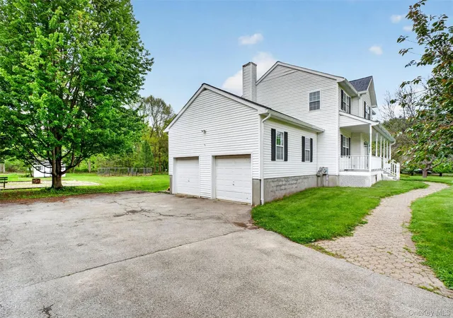 Homes for sale in East Fishkill, NY | 129 Moonlight Dr, East Fishkill, NY 12582 | MLS# 1001554