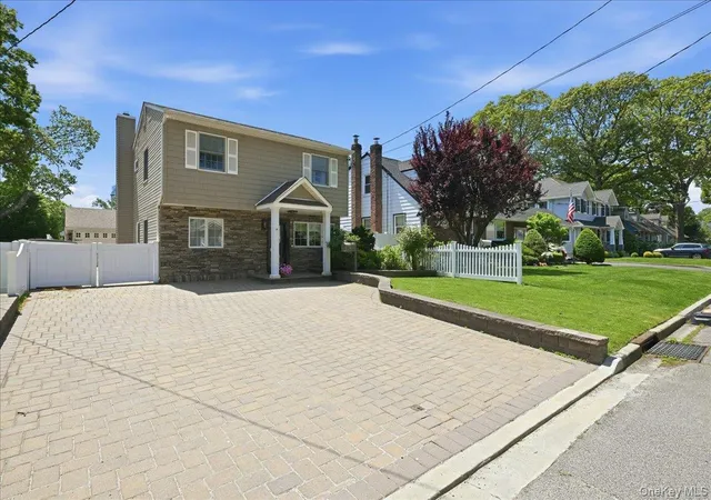 1st image of 1924 Carroll Ave, Hempstead, NY 11566 | MLS# 1001570