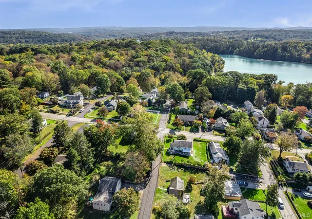 5th image of 200 Sunset Dr, East Fishkill, NY 12590 | MLS# 1001583