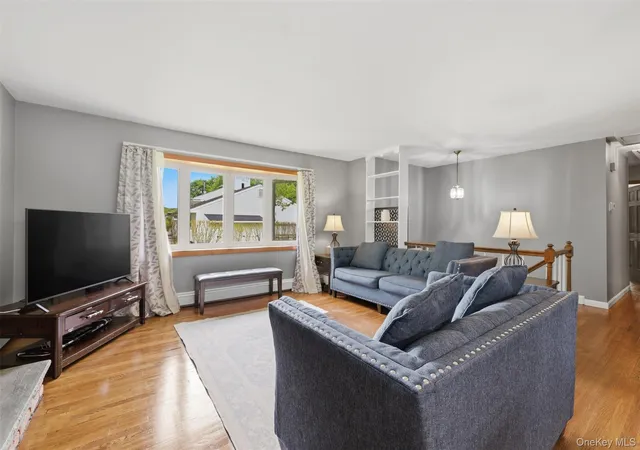3rd image of 30 Ridgeview Rd, Southeast, NY 10509 | MLS# 1001610