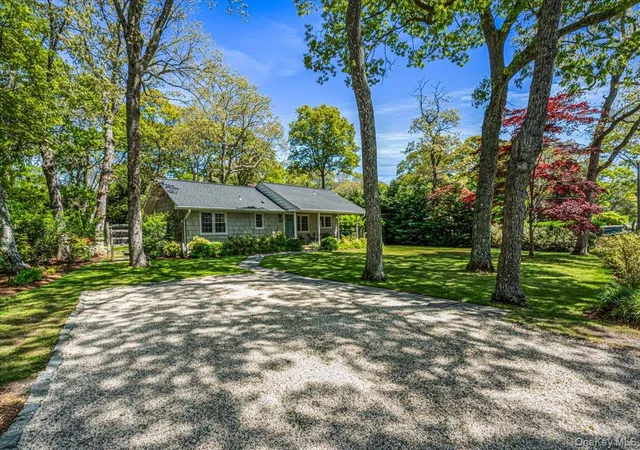 Homes for sale in Southampton, NY | 20 Shinnecock Ln, Southampton, NY 11946 | MLS# 1001616