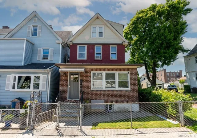 2nd image of 304 Lockwood Ave, New Rochelle, NY 10801 | MLS# 1001625