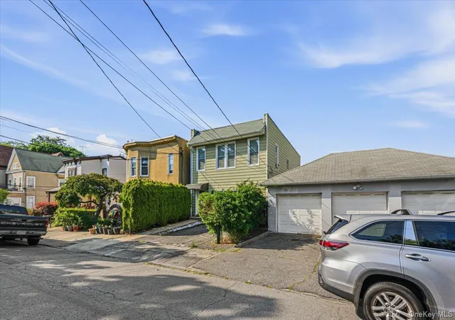 Photo 3 of Sale Pending at 47 Villa Ave, Yonkers, NY 10704 | MLS# 1001643 | Listing updated on 2026-07-20