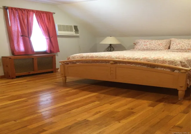17th image of 104 Phyllis Dr, Lindenhurst, NY 11757 | MLS# 1001659