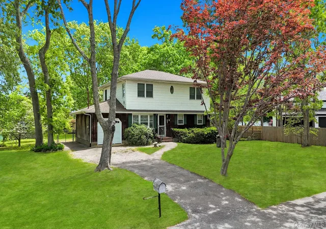 Photo 2 of Sale Pending at 5 Peekskill Ave, Brookhaven, NY 11772 | MLS# 1001689 | Listing updated on 2026-06-06