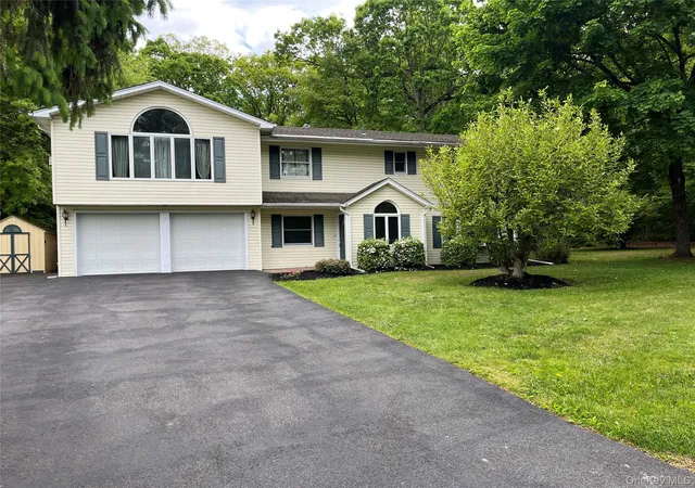 Single family home for sale at 143 Pineview Ave, Bardonia, NY 10954 | MLS# 1001700 | Listing updated on 2026-07-05
