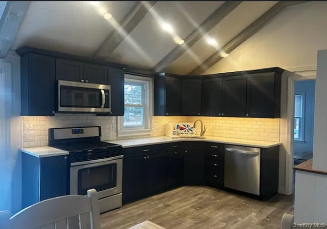 4th image of 245 Springville Rd, Hampton Bays, NY 11946 | MLS# 1001722
