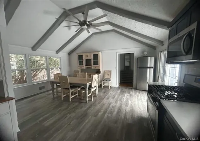 9th image of 245 Springville Rd, Hampton Bays, NY 11946 | MLS# 1001722