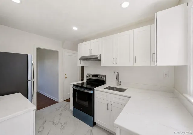 3rd image of 1082 Myron St, Hempstead, NY 11553 | MLS# 1001727